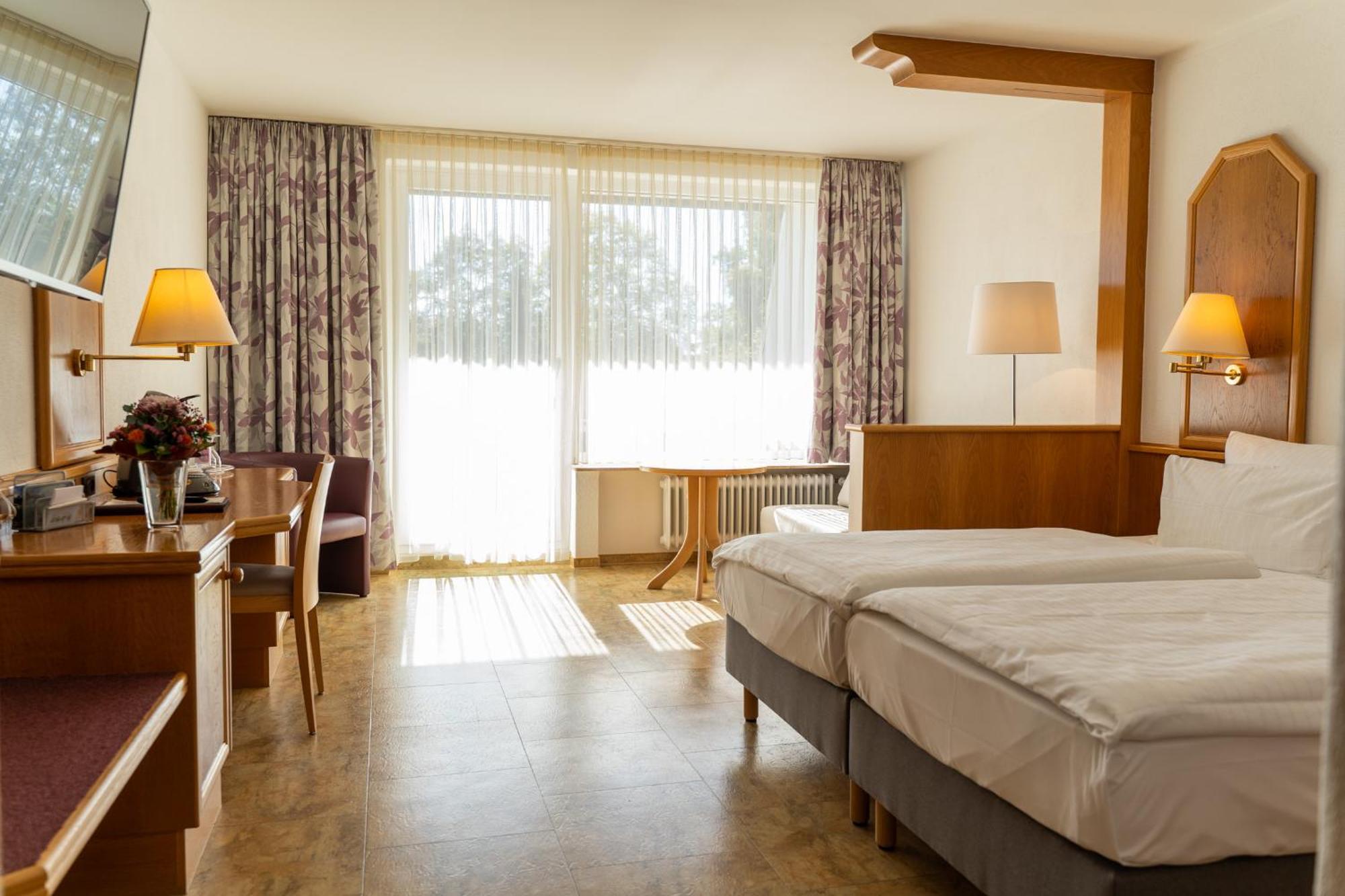 Hotel Bergschloesschen ジンメン エクステリア 写真