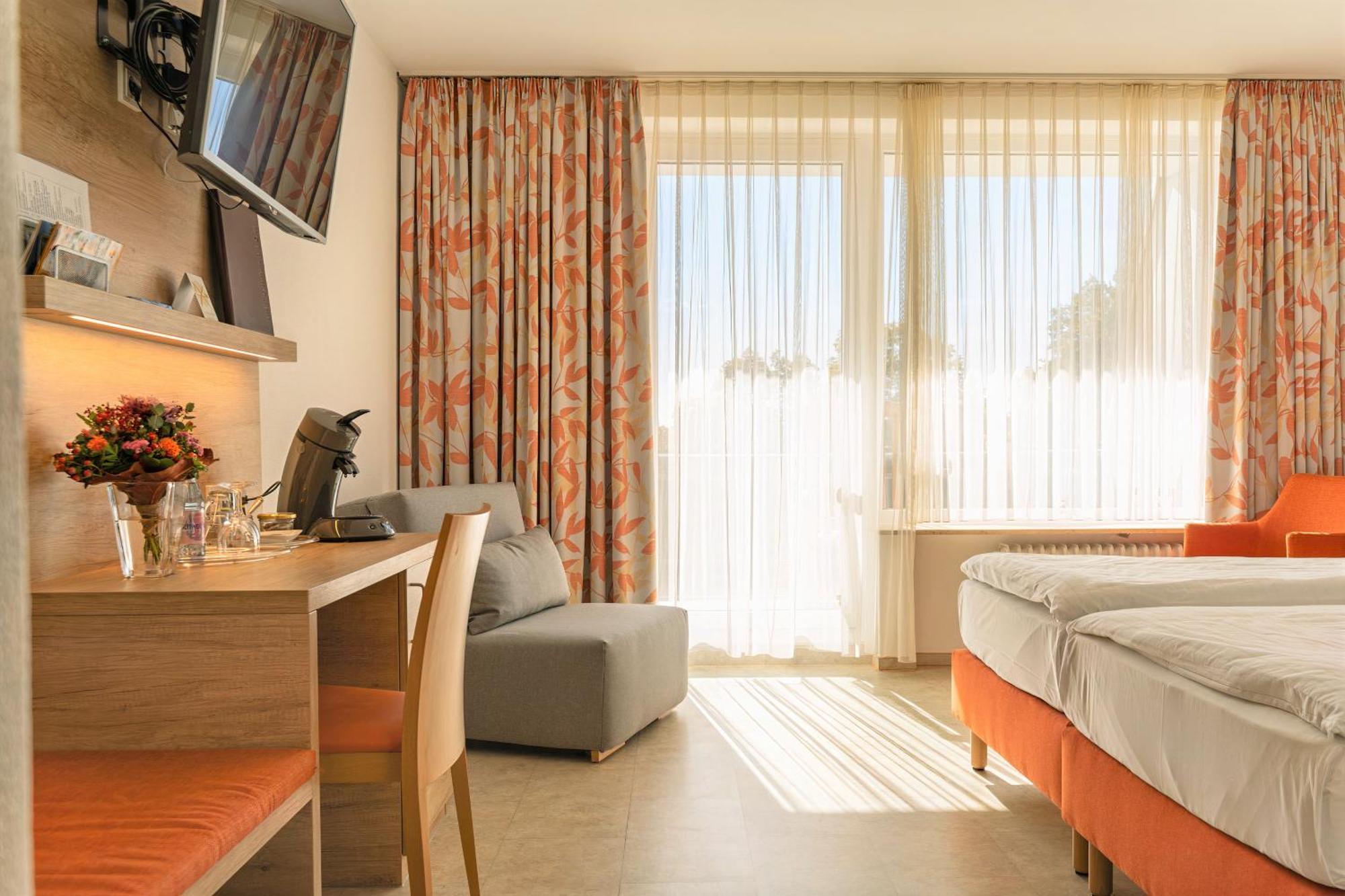 Hotel Bergschloesschen ジンメン エクステリア 写真