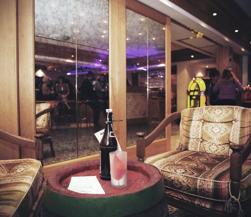 Hotel Bergschloesschen ジンメン エクステリア 写真